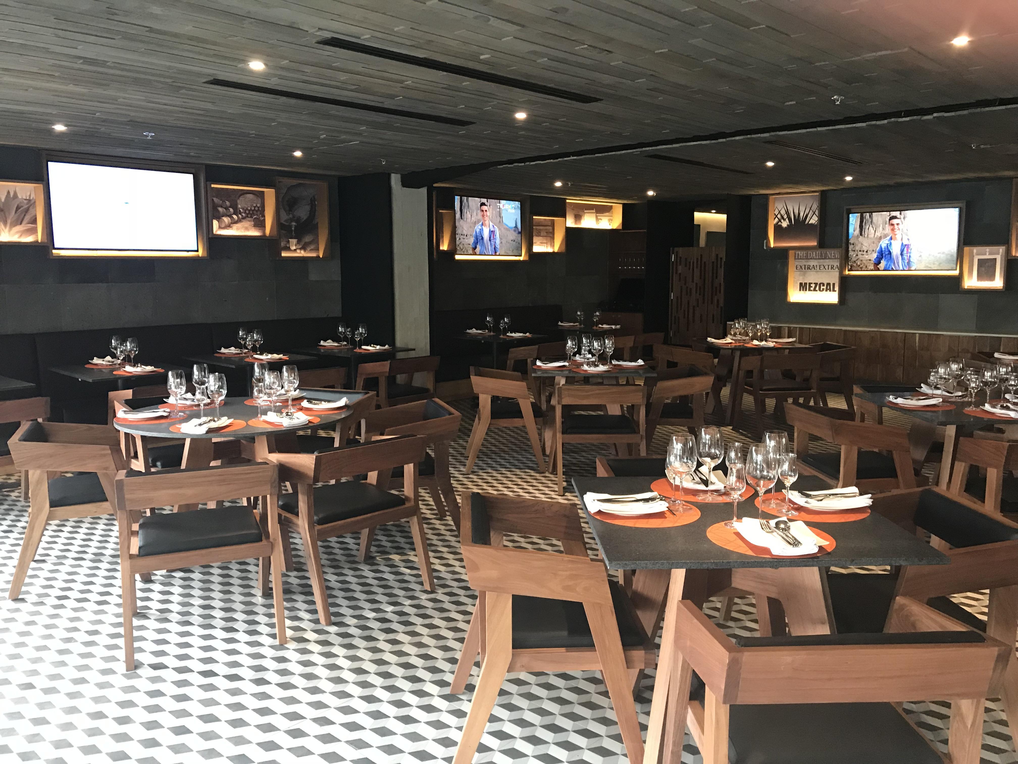 Krystal Grand Suites Insurgentes メキシコシティ エクステリア 写真 Interior of the restaurant